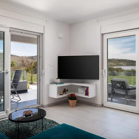 Villa Sunset Bay - Amazing View And Large Heated Pool *